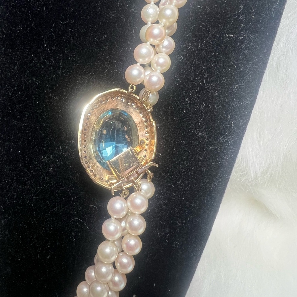 Vintage 14K White Gold & Yellow Gold, Pearl, Topaz, and Diamond Necklace💛🤍💙 - Picture 4 of 13